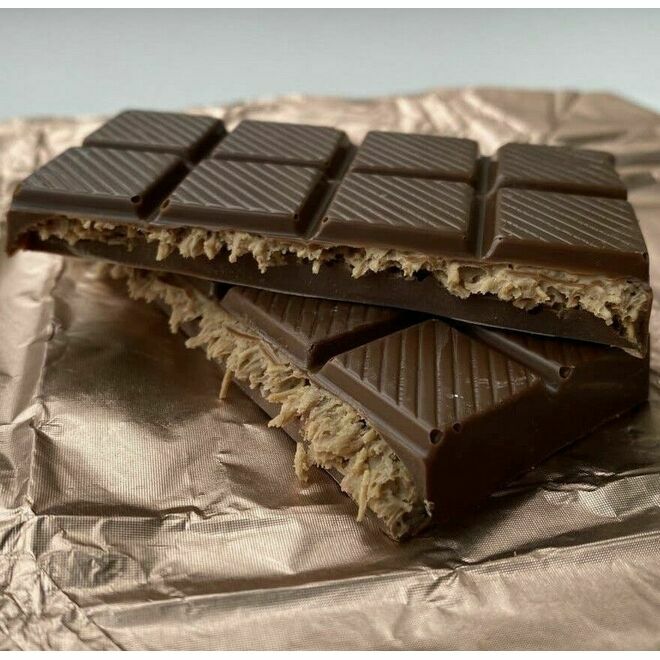 Barre chocolatée de Dubaï à la praline et aux noisettes